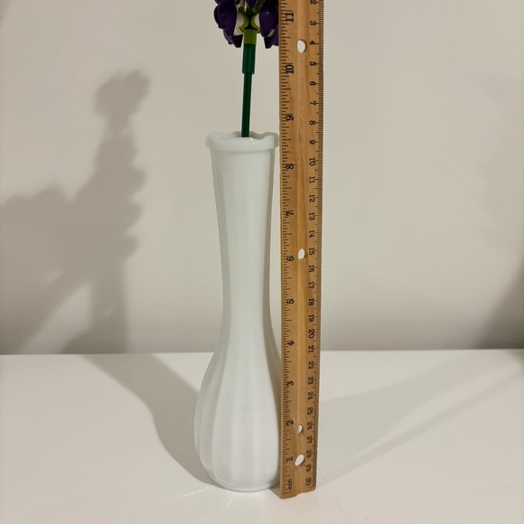 Vintage hobnail around rim milk glass flower vase ring fire milk glass bud vase - Picture 13 of 13